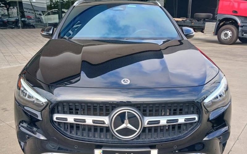 Mercedes Benz
