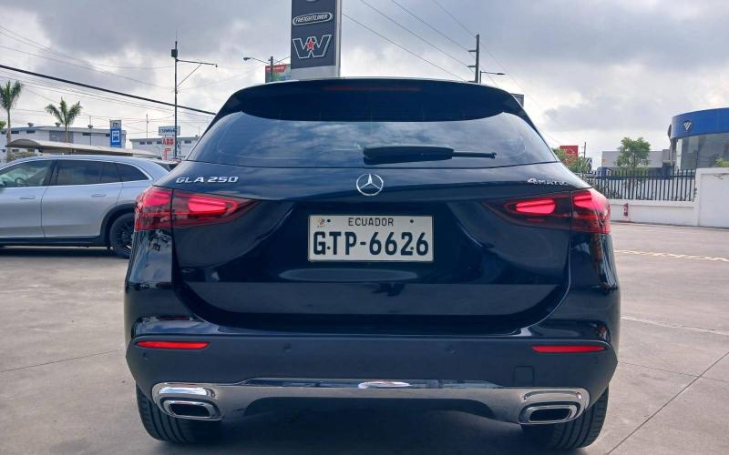 Mercedes Benz