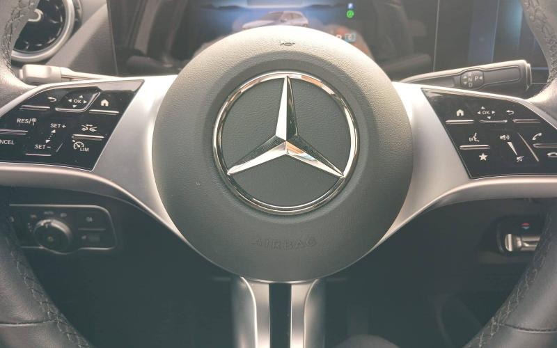 Mercedes Benz