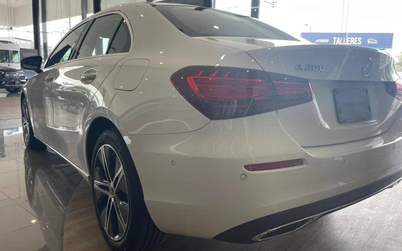 Mercedes Benz