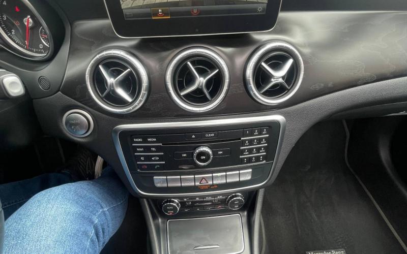 Mercedes Benz