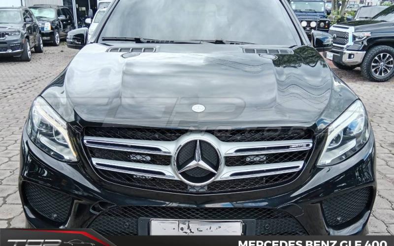 Mercedes Benz