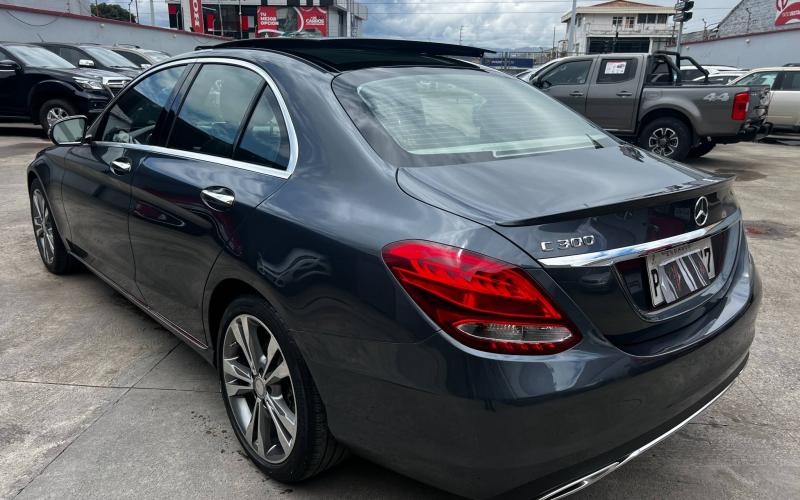 Mercedes Benz