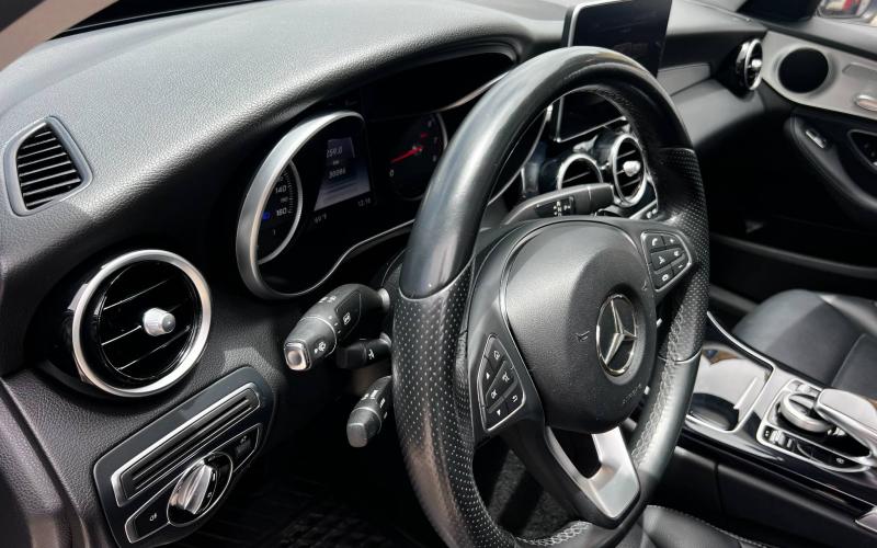 Mercedes Benz