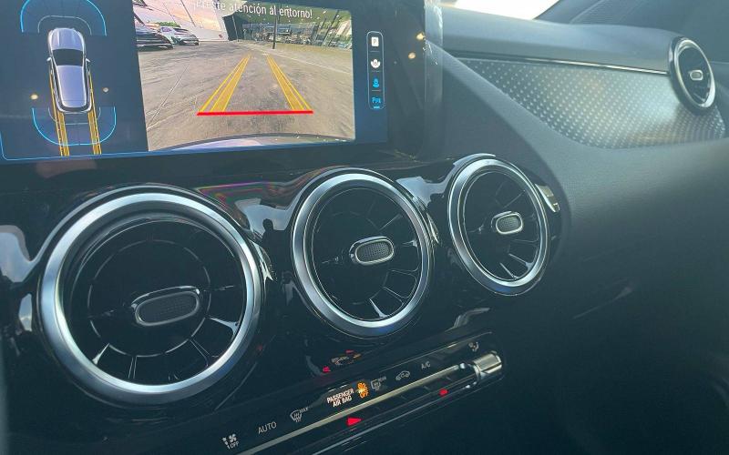 Mercedes Benz