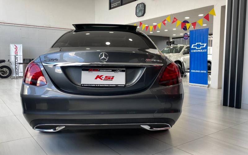 Mercedes Benz