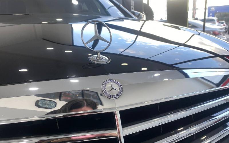 Mercedes Benz