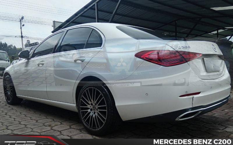 Mercedes Benz