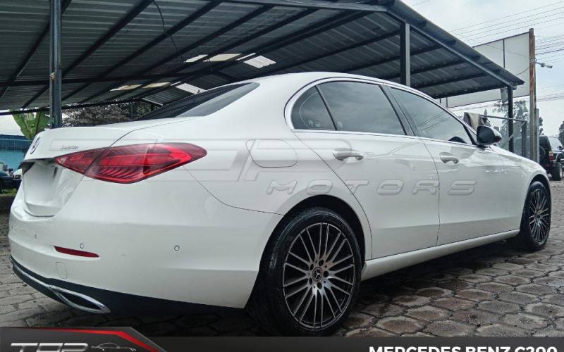 Mercedes Benz