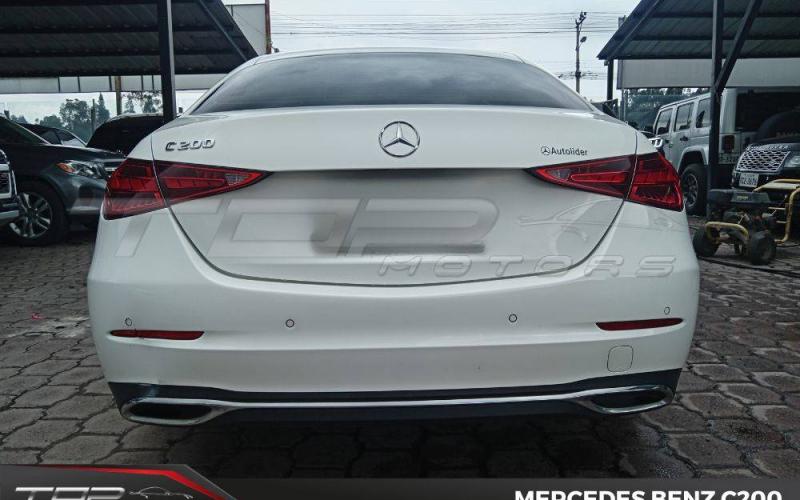 Mercedes Benz