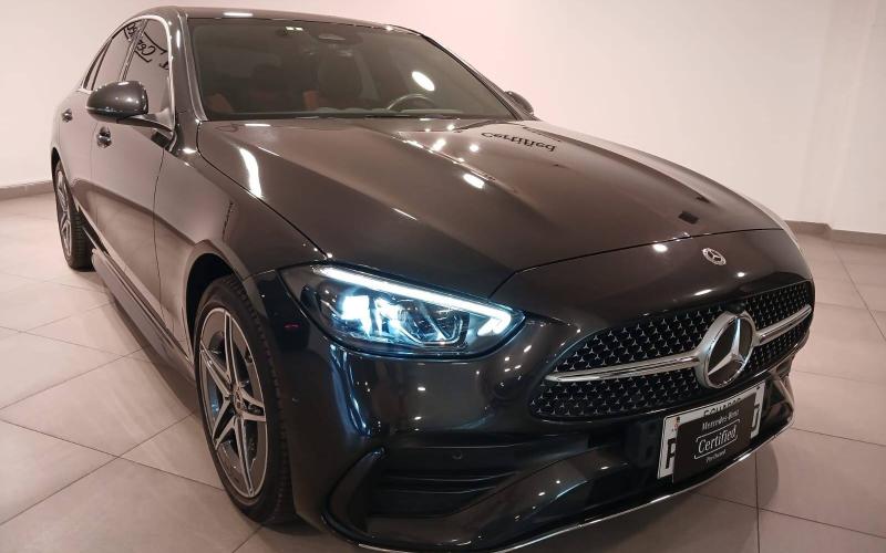 Mercedes Benz