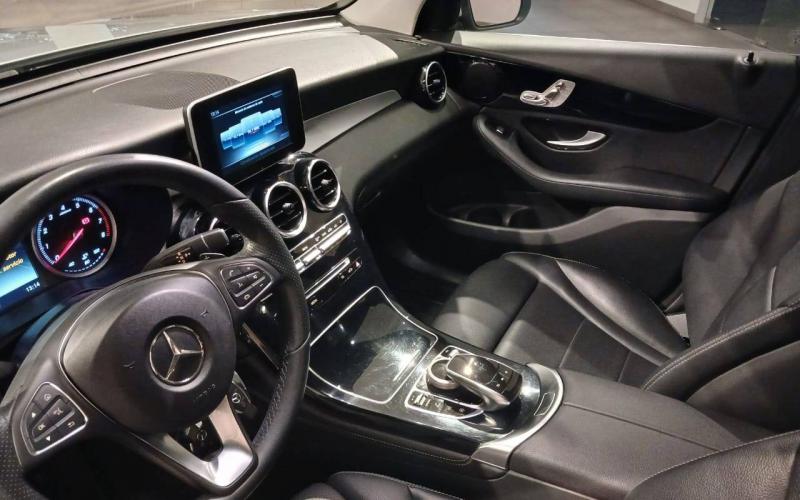 Mercedes Benz