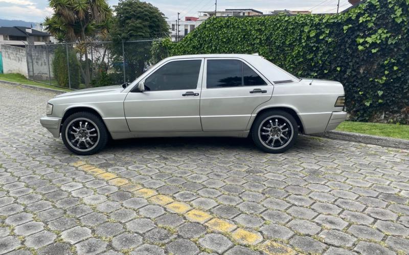Mercedes Benz