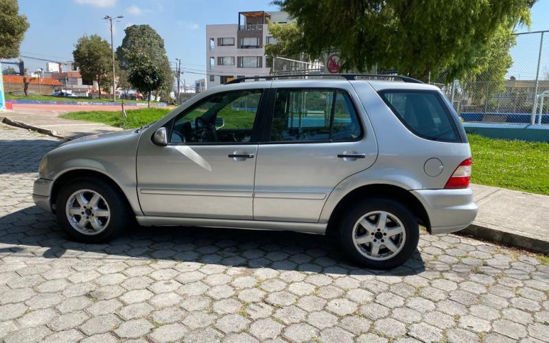 Mercedes Benz