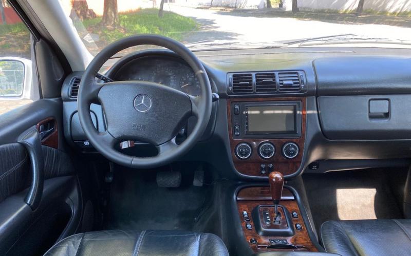 Mercedes Benz