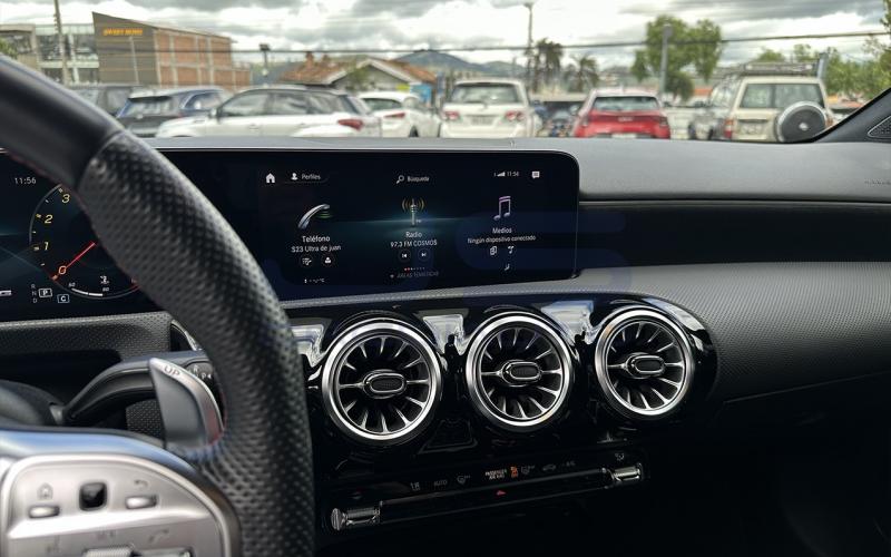 Mercedes Benz