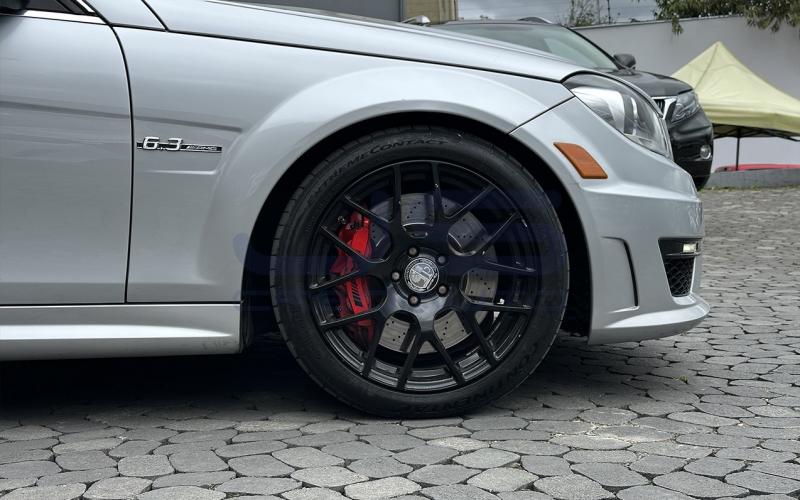 Mercedes Benz