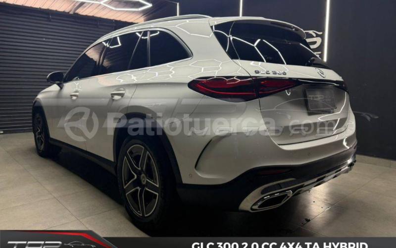 Mercedes Benz