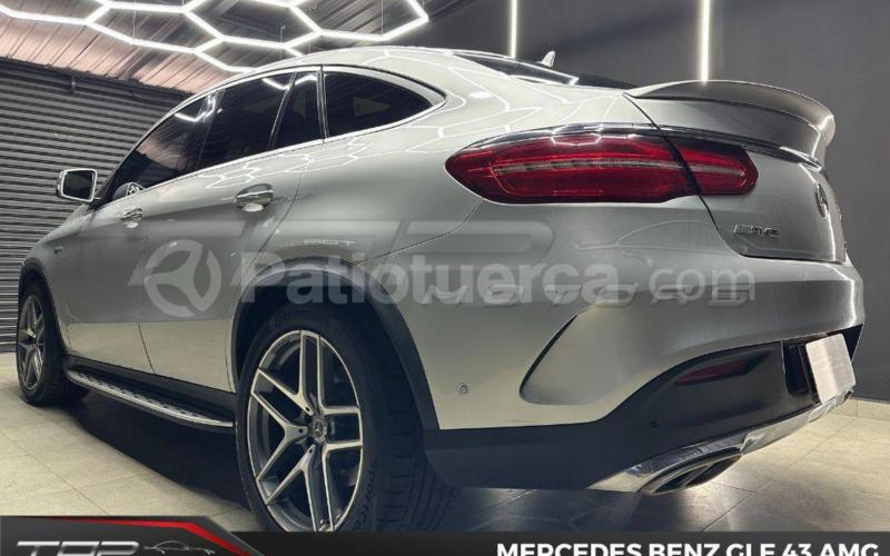 Mercedes Benz