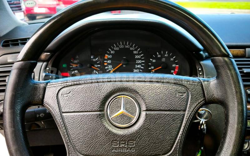 Mercedes Benz