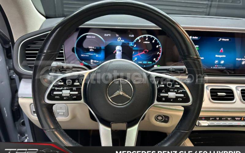 Mercedes Benz