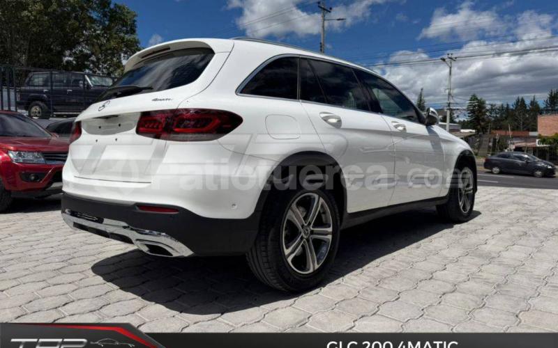 Mercedes Benz