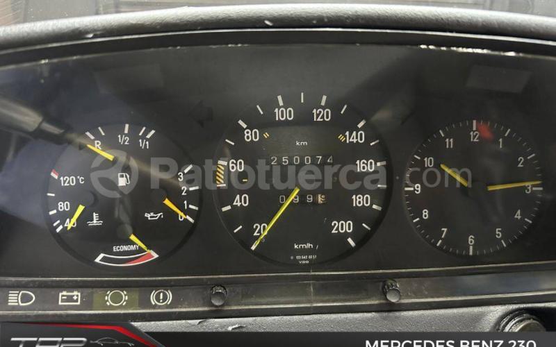 Mercedes Benz