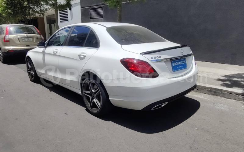 Mercedes Benz