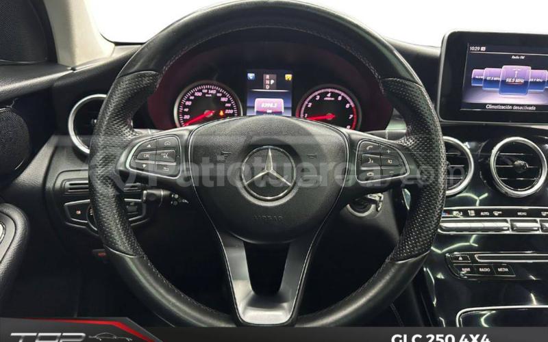 Mercedes Benz