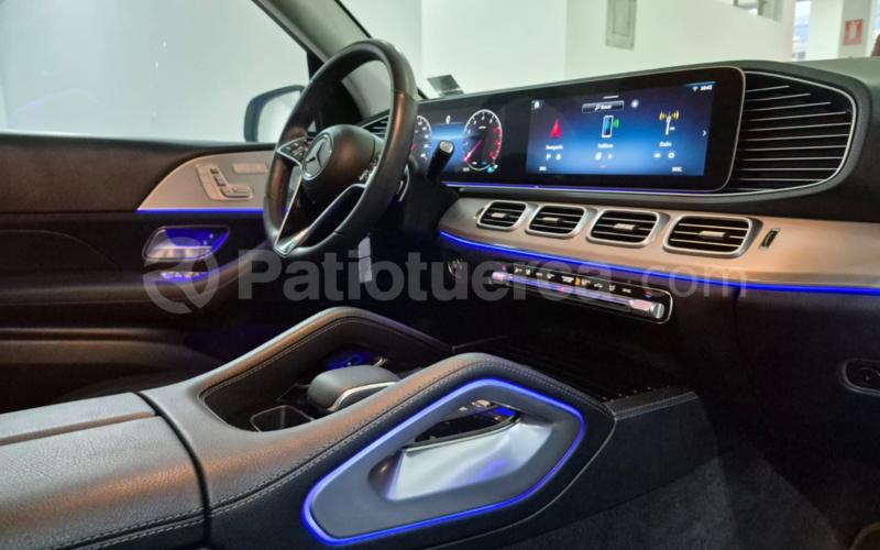 Mercedes Benz