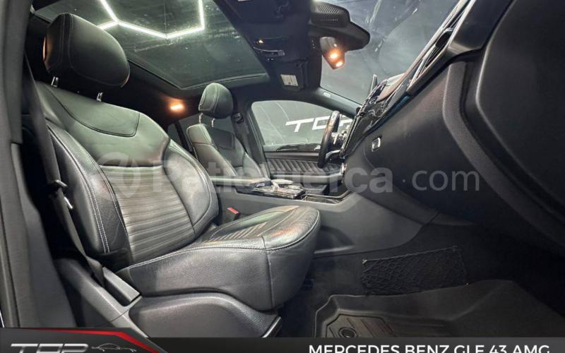 Mercedes Benz