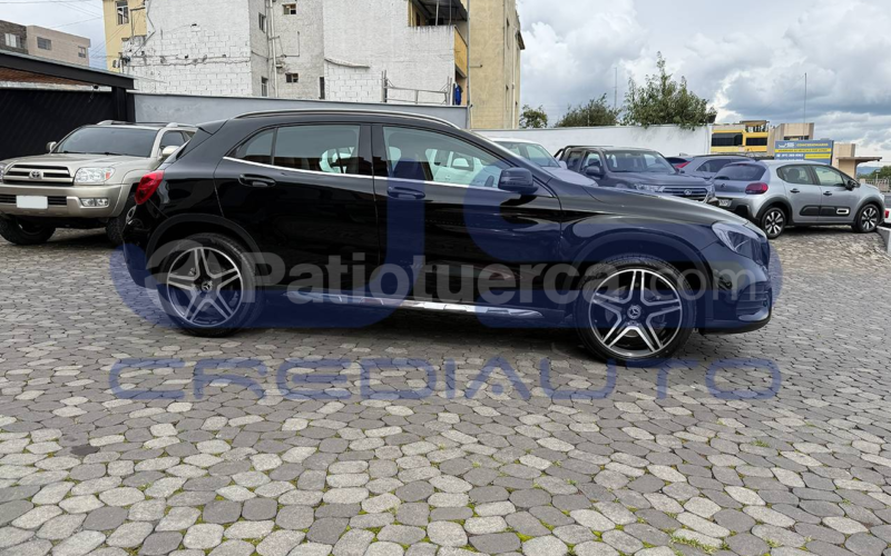 Mercedes Benz