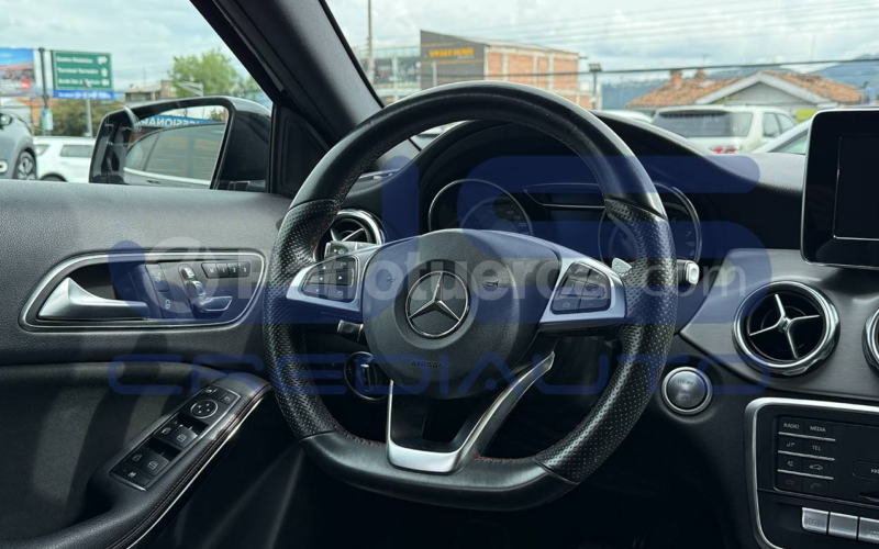 Mercedes Benz