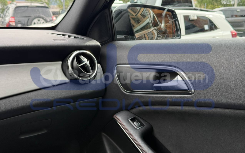 Mercedes Benz