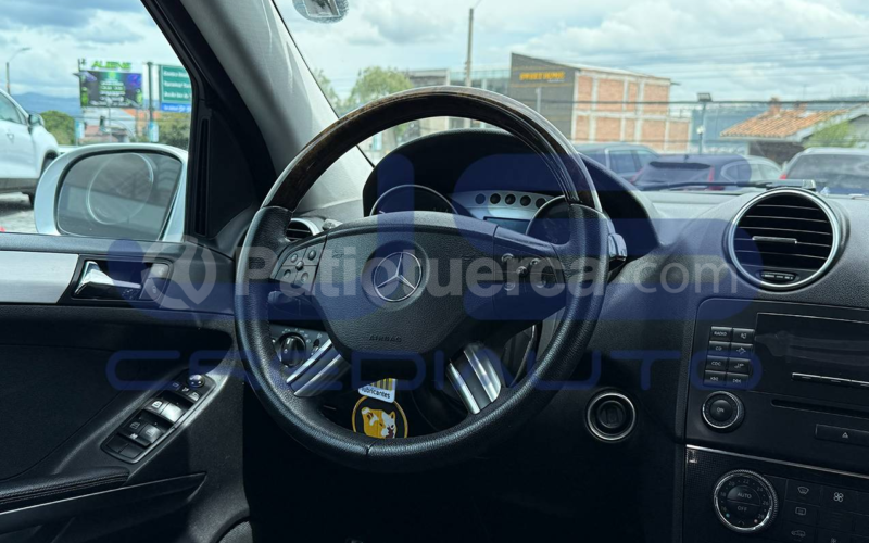 Mercedes Benz