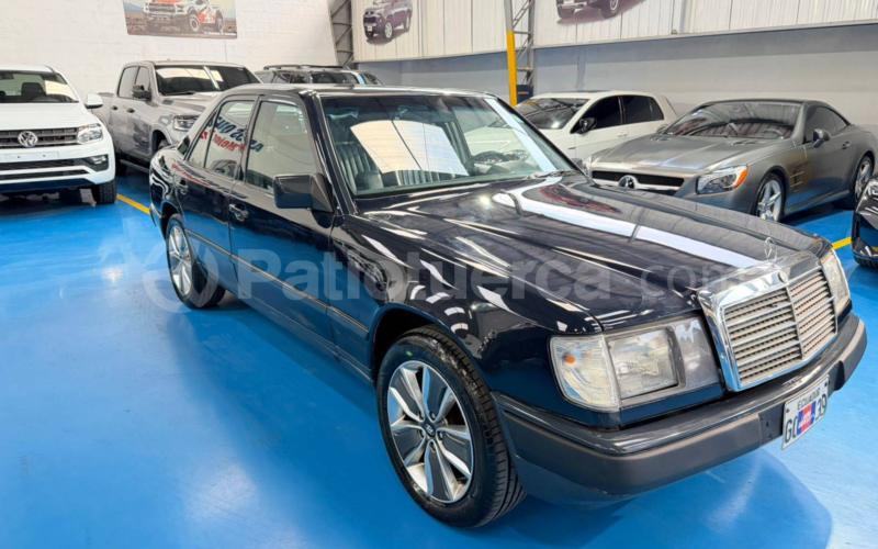 Mercedes Benz