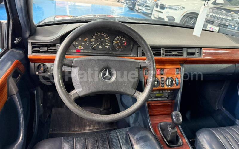 Mercedes Benz