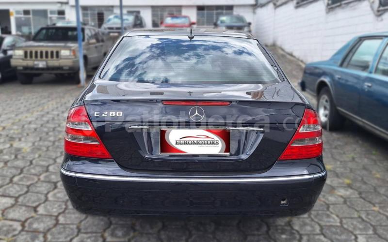 Mercedes Benz