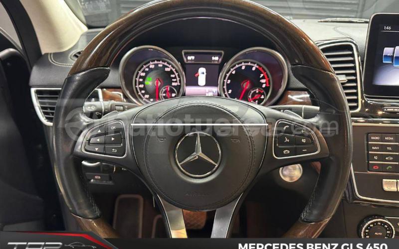 Mercedes Benz