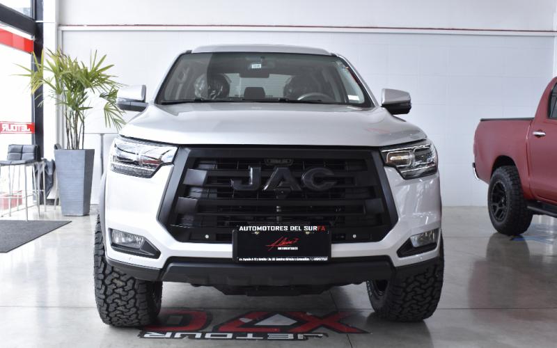 The JAC T8 Pro 