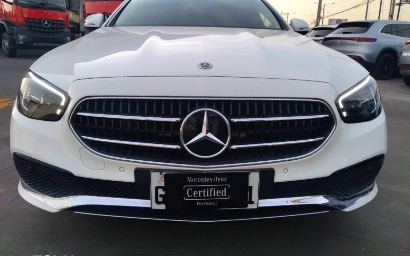 Mercedes Benz