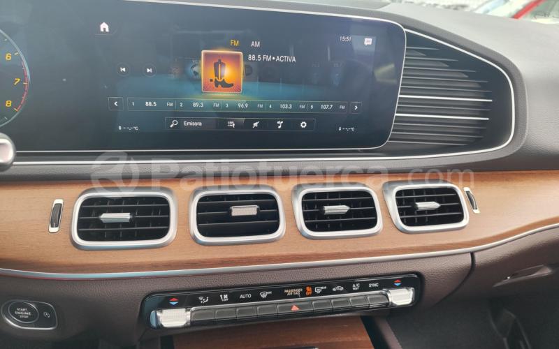Mercedes Benz