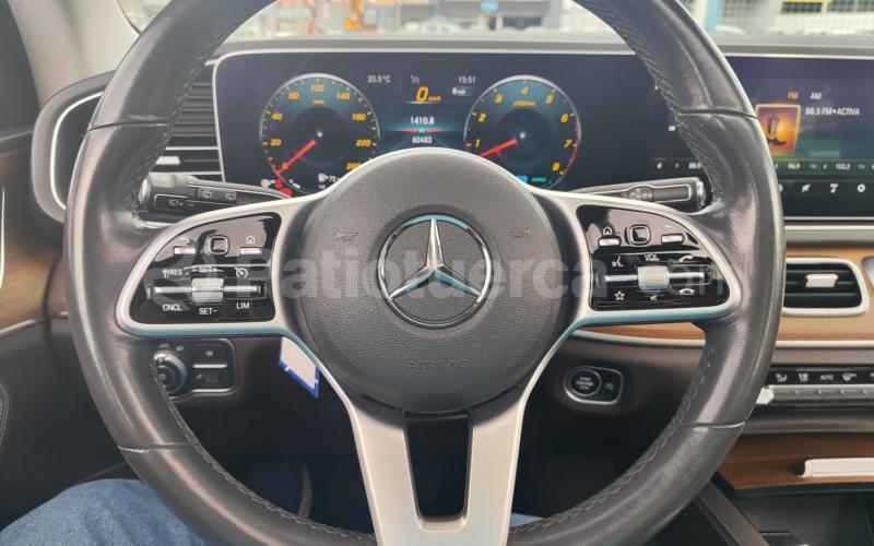 Mercedes Benz