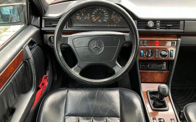 Mercedes Benz