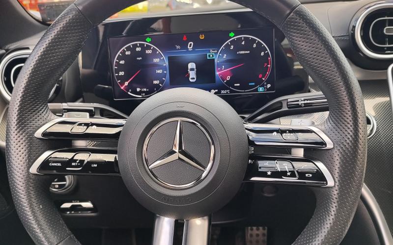 Mercedes Benz