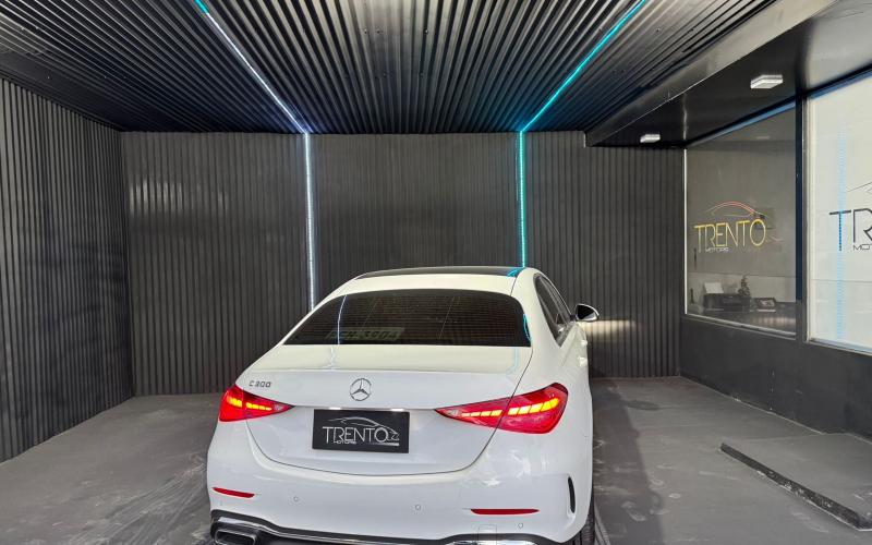 Mercedes Benz