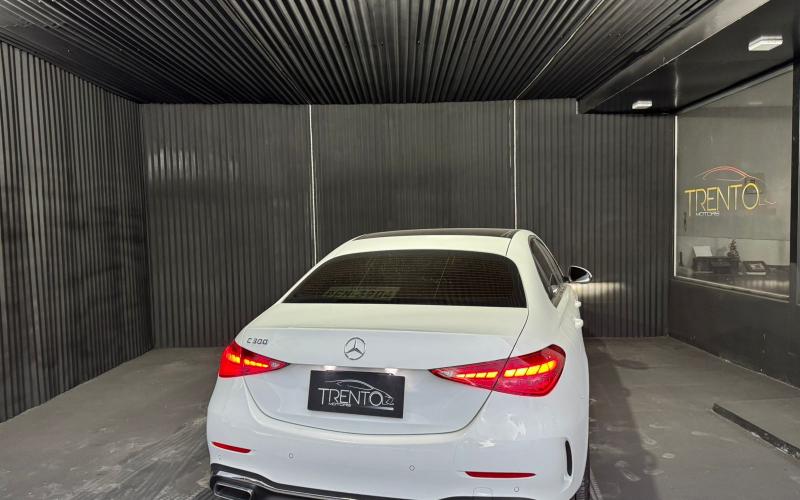 Mercedes Benz