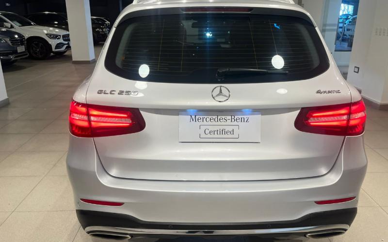 Mercedes Benz