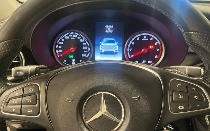 Mercedes Benz