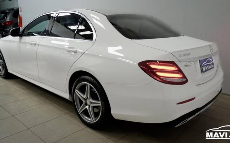 Mercedes Benz
